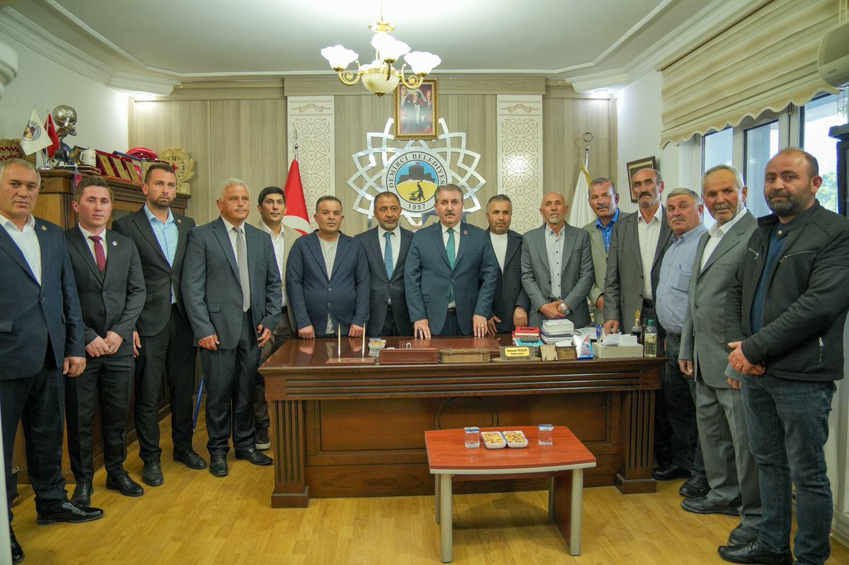 Aksaray Demirci Belediyemize hayırlı olsun, vatandaşlarımıza da teşekkür ziyaretinde bulunduk. 

“Birlikte kazandık, birlikte yöneteceğiz”