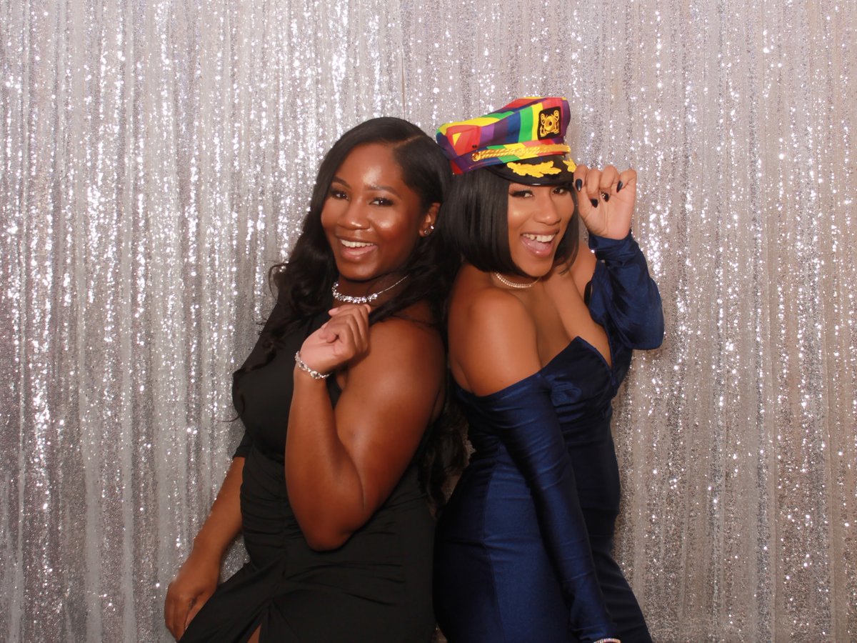 💃🏽 It's more than just a pose, it's a state of mind. ✨
#SnapHappyPhotoBooth #TheLifeOfTheParty #CreatingLastingMemories #SnapHappyExperience #PhotoboothMoments #DMVPhotoBoothRental #glambooth #photoboothrental