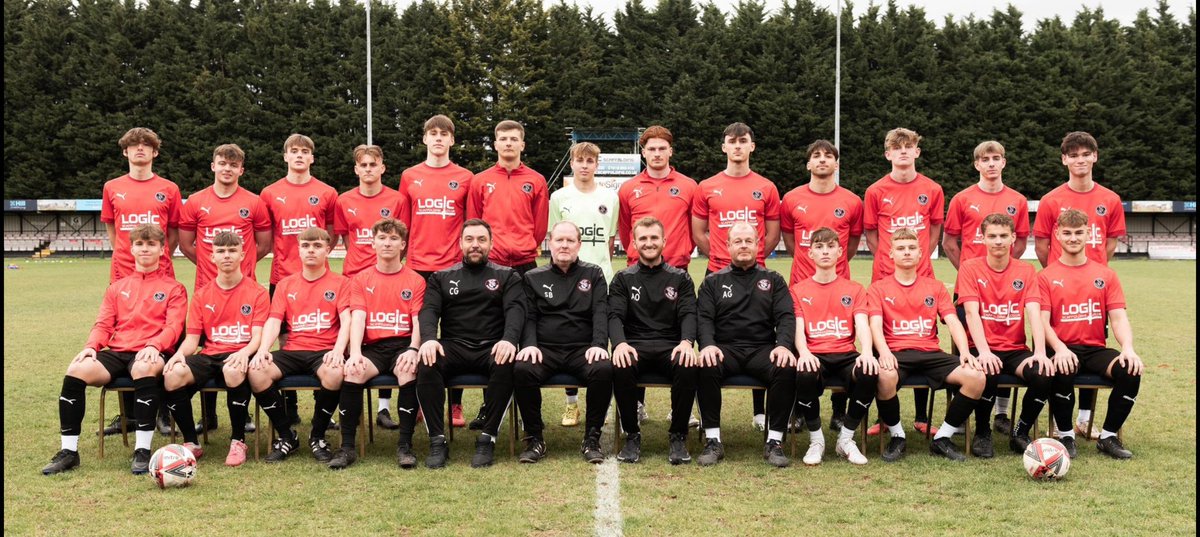 Pleasure working with <a href="/HistonU18/">Histon Football Club U18🏆🏆🏆</a> this season.. if it weren't for a poor start to the season we would have been battling for top spot. Again another season being part of a great team with a great bunch of lads! 🔴⚫ #stutes🙏🏻