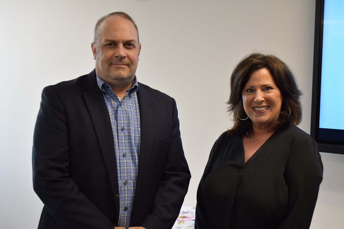 👏Congrats to <a href="/WesthillCSD/">Westhill Schools</a> Onondaga Hill Middle School Principal Mark Bednarski, who was awarded Admin/Advocate of the Year, and <a href="/ESMSchoolDist/">ESM Central Schools</a> Teacher Aide Barb Panarites who received Library Staff Person of the Year at the 2024 O²CM SLS Awards! #OCMBOCES #EmpoweringAllLearners