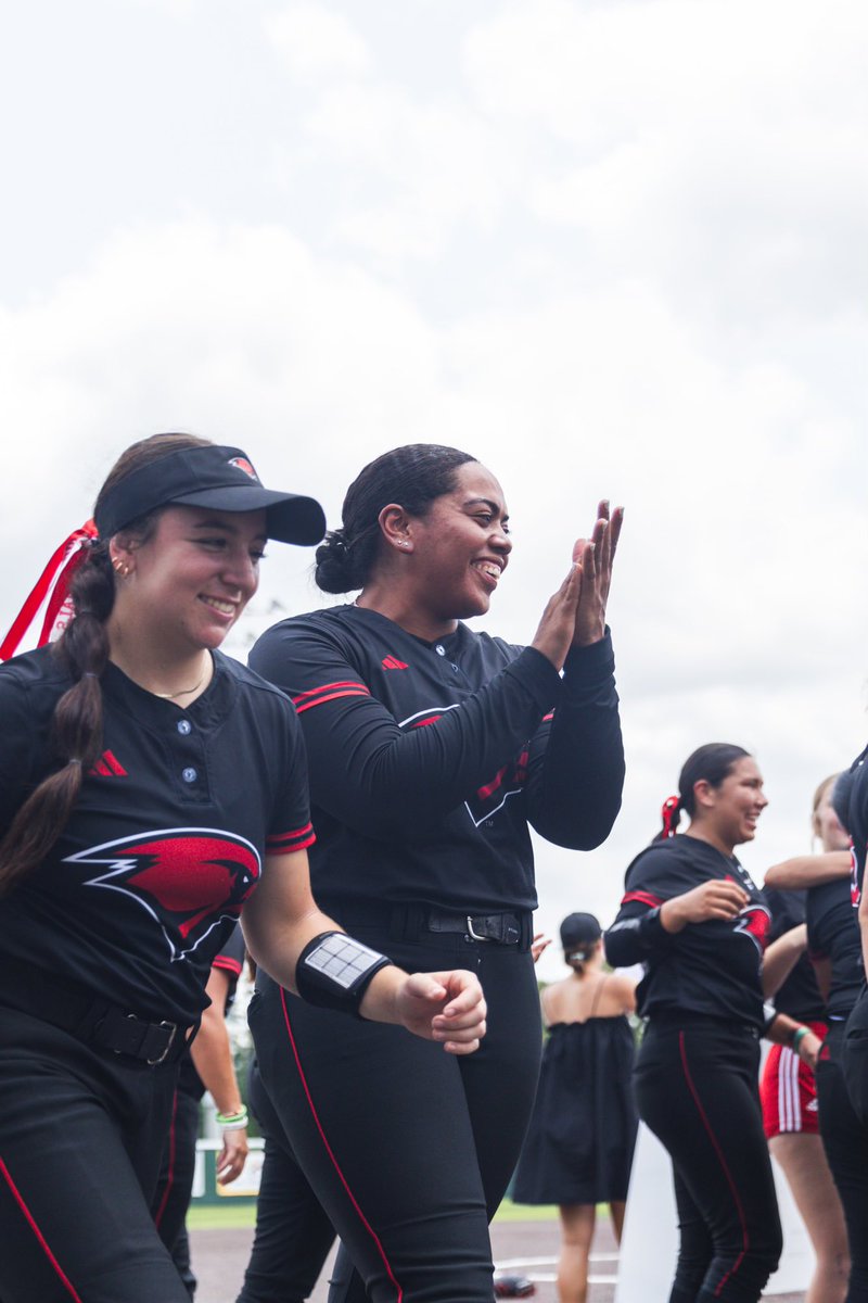 UIWSoftball's tweet photo. THE CARDS ARE MOVING ON‼️ https://t.co/pzeEkfdomt