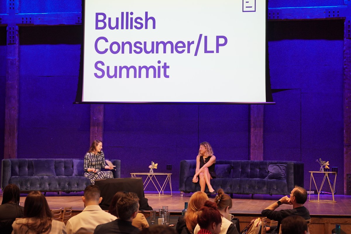 Grateful to the fabulous @caseymlewis for joining me on stage today at the @bebullish Consumer Summit where we talked about what brands should know about youth culture online and compared our screen times. Thank you Casey. 💘 Subscribe to her newsletter: afterschool.substack.com