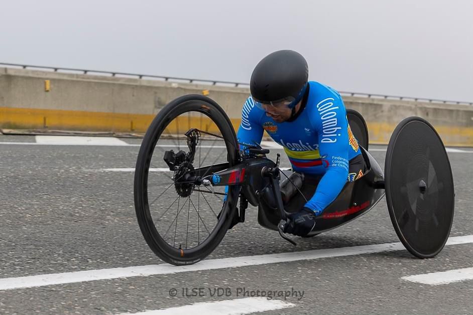 #EstáPasando 2 veteranos de la Fuerza Pública con discapacidad se encuentran participando en la copa del mundo de paracycling en #Bélgica e #Italia, gracias al patrocinio de @StateINL de la @USEmbassyBogota. Leonardo Varón logró 8º lugar en la prueba crono y 9º en ruta.