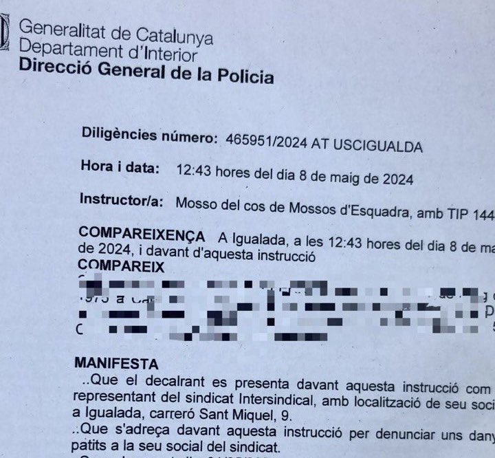 Ni ens intimiden ni ens faran callar!!! 

Els feixistes que pensen que la Intersindical fa nosa ens han arrencat el cartell i ens han volgut cremar el local. 

Davant la gravetat d’aquests fets que haurien pogut acabar en tragèdia hem interposat una denúncia als mossos.