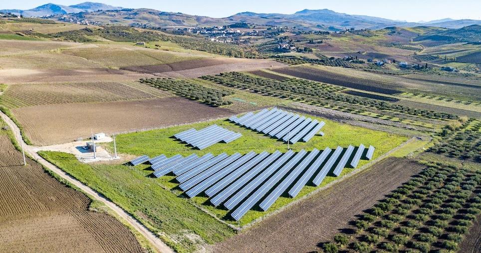 🔸Rinnovabili, in Italia nel 2023 potenza installata solare in crescita del 92%. ilsole24ore.com/art/rinnovabil…