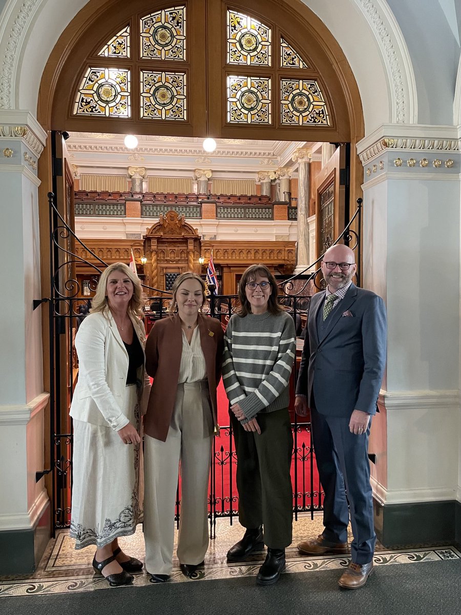 Wonderful to meet with Deb, Zoe and Gordon from the Take a Hike Foundation, which empowers youth through intentional, continuous clinical counselling, land-based learning, and community. 🥾🌿