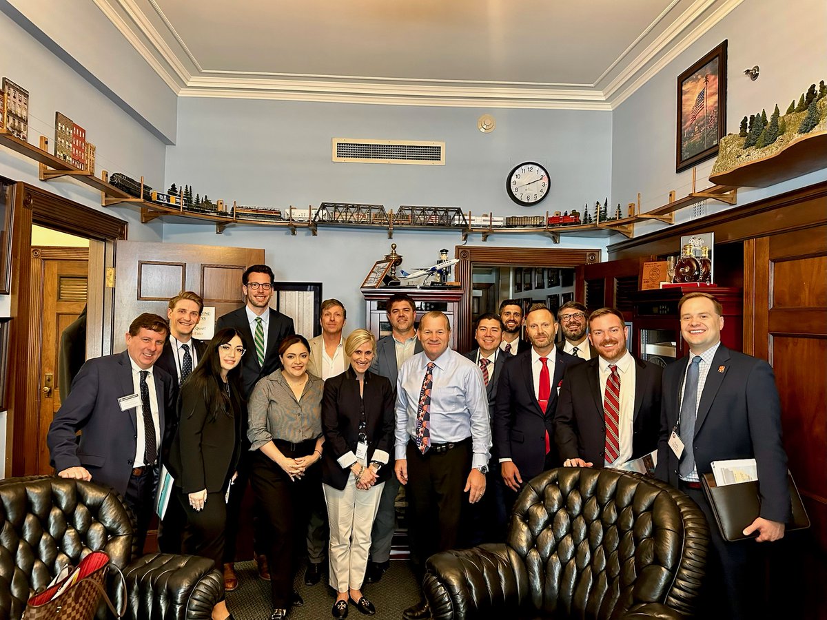 📣#Thankyou @RepTroyNehls for taking time to meet during #RailDay2024 Private investments made by #FreightRail = $23B each have significantly improved safety records, making the last decade the safest ever! @ASLRRA @GoRail @AAR_FreightRail @BNSFRailway @UnionPacific @CPKCrail