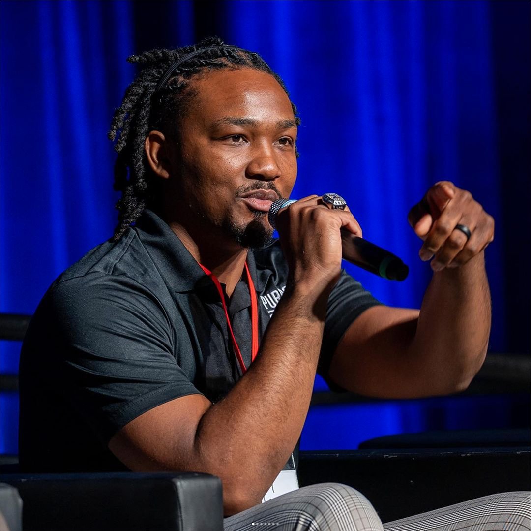 🎓 Hillside High School alum LaVaedeay “Vad” Lee returned to inspire Jordan High School students with his motivational words on May 2! 🗣️ Don't miss out on this uplifting story. Visit DPSNC.net to learn more! #WeAreDPS 🌟