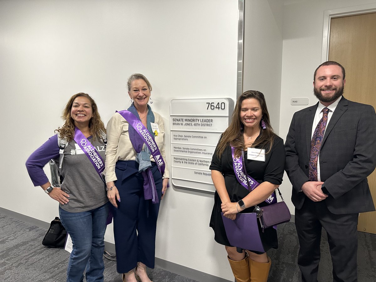Thank you to John McHale from @senbrianjones for meeting with us @californiaalz advocates yesterday. We are making huge strides in the fight to #ENDALZ. With your help, we hope #CAleg will pass #SB639, #AB2680 & #AB2689 to improve #Care4Alz this year!