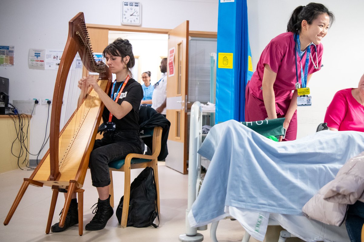 UHBW Arts & Culture (@artsuhbw) on Twitter photo It's #DementiaActionWeek!
Inspired by research showing the therapeutic benefits of music, our Musician in Residence project is linked with wards caring for patients with dementia.
Thank you to <a href="/bwhospcharity/">Bristol & Weston Hospitals Charity</a> for supporting Beth and Tamsin in this role.
<a href="/uhbwNHS/">University Hospitals Bristol and Weston NHS FT</a>
📷@blikmo It's #DementiaActionWeek!
Inspired by research showing the therapeutic benefits of music, our Musician in Residence project is linked with wards caring for patients with dementia.
Thank you to <a href="/bwhospcharity/">Bristol & Weston Hospitals Charity</a> for supporting Beth and Tamsin in this role.
<a href="/uhbwNHS/">University Hospitals Bristol and Weston NHS FT</a>
📷@blikmo