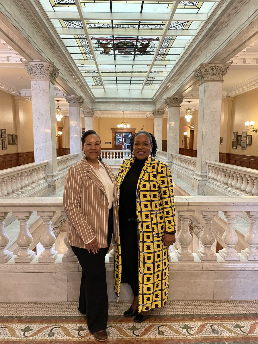 Great meeting with Jacqueline Dixon, founder of Meet the Motivators, discussing the Resilient Woman Program. Inspired by her passion for empowering women facing challenges. Exciting plans in the works to make a positive impact!