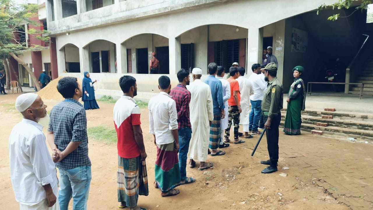 কালীগঞ্জে উপজেলা র্নিবাচন অনুষ্ঠিত