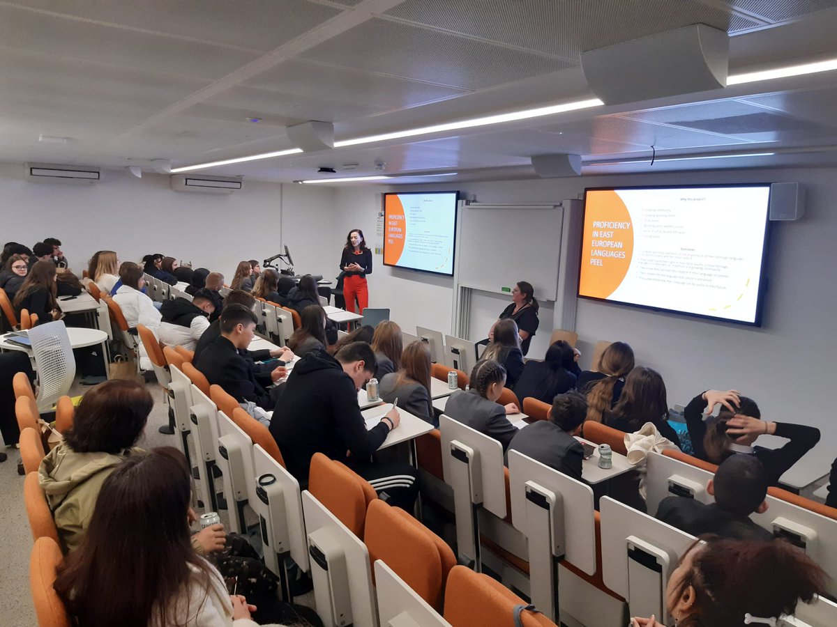 Our EMA team took some students to UCL University to wrap up the PEEL (Proficiency in East European Languages) project. Due to the successful participation our school was selected to be the only school at next years UCL Careers Project! 👏