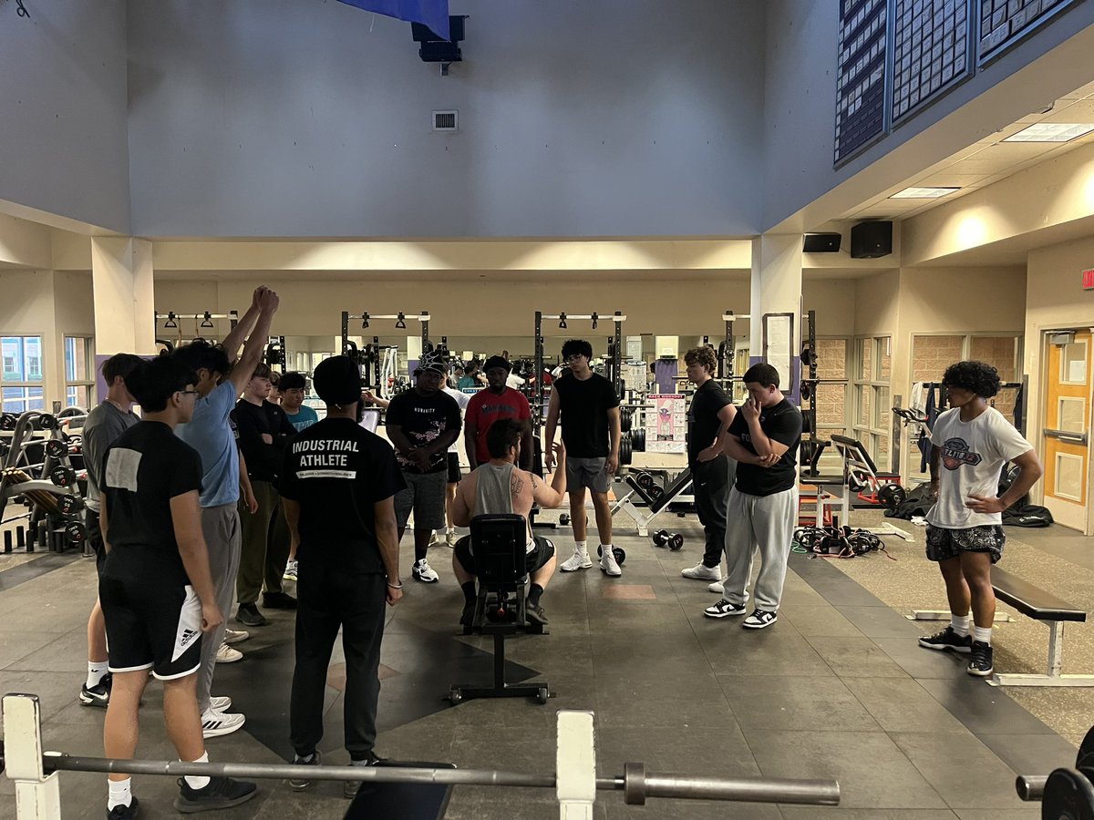 Ivan Mclennan (McLeannan) tweet media