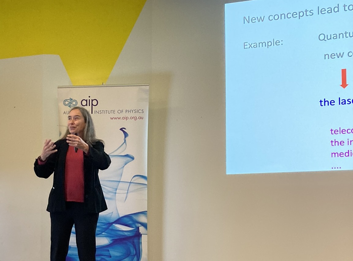 The @Ausphysics 2024 Women in Physics tour kicked off last night with a talk by 2024 Lecturer Sue Coppersmith @UNSW exploring the moving boundary between what's known & what's thought unknowable—next up talks at Mac.Rob & @JohnMonash 2ndary schools + AIP/FLEET seminar at @Monash