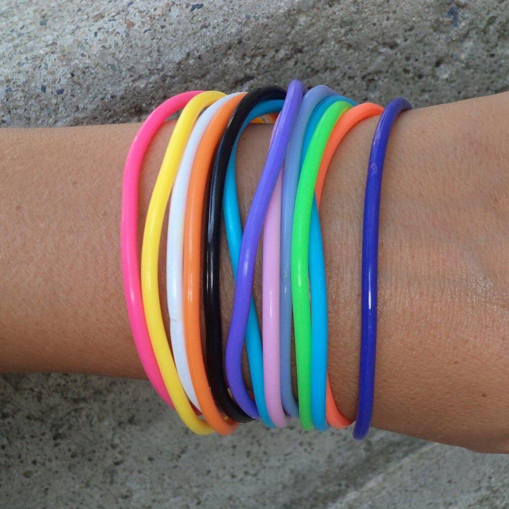 Who remembers these??? Was walking about in fear that someone was going to snap my black one and I would have to do anal😭😭