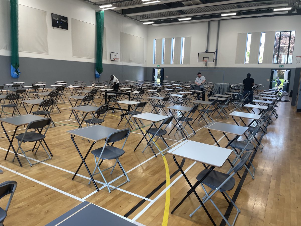 Desks are up - we are ready!! Good luck to all our Y11 and Y13 for their GCSE and A levels - they are ready too!☺️⁦@WoodySchool⁩
