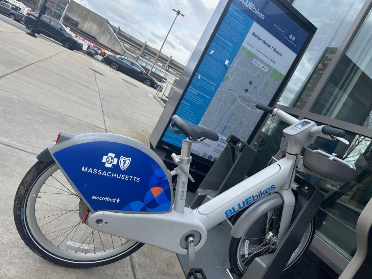 Five months ago, @RideBluebikes added electric assist bikes to their fleet of #bicycles. Have you tried one? @MAPCMetroBoston would like to know how you are using #ebikes to get around the city and beyond. Please provide your feedback via this survey. lp.constantcontactpages.com/sv/D1DN5Bh/map…