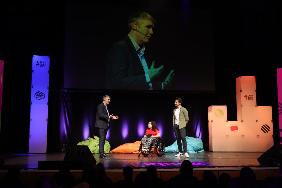 Applications for Child Talks 2024 are now OPEN!

Are you under 18 with a story to tell?

We're bringing Child Talks to The Helix again this year and we're looking for young people to take part.

This year's theme is 'Tomorrow Starts With Us'

Apply now: oco.ie/child-talks-ap…