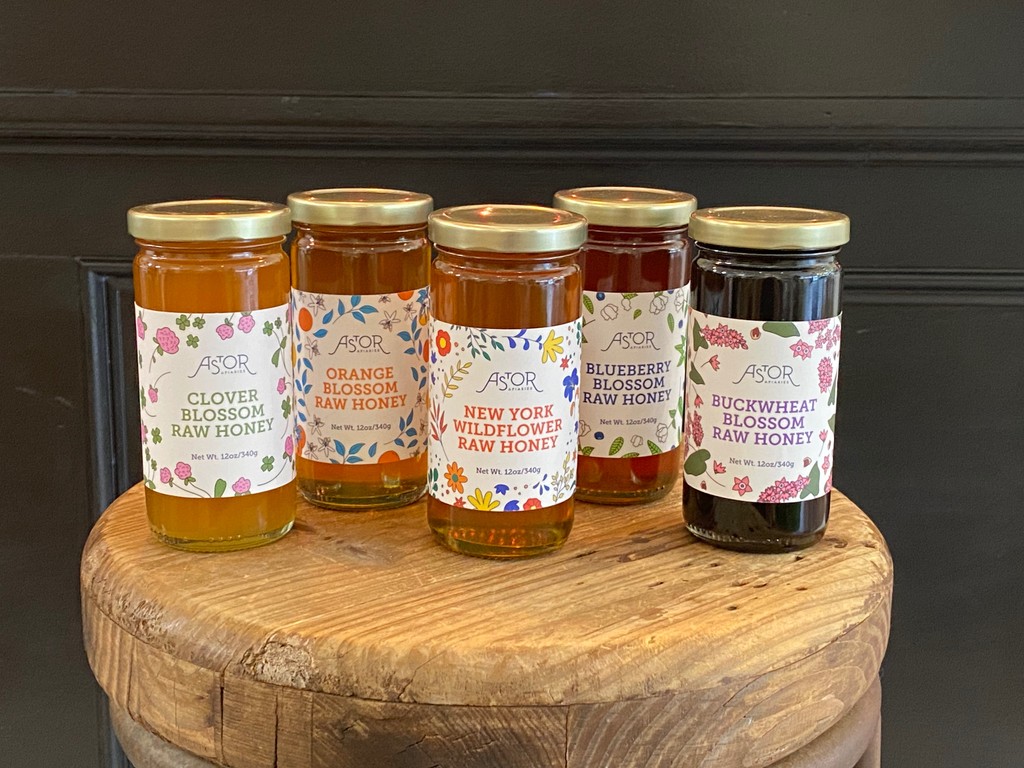 ✨MOTHER'S DAY GIVEAWAY ALERT✨ Spoil the hive leader in your life with a sweet surprise! We're offering our tantalizing 12 oz honey varietals to one lucky winner this Mother's Day. 🍯🐝 Head over to Instagram to see how you can participate: l8r.it/oRxx