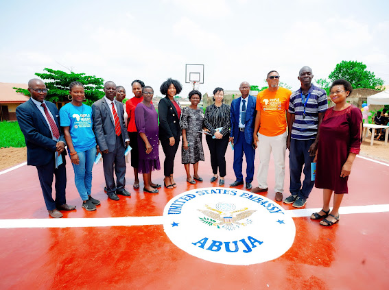 Nigeria's youth have the power to shape our future. Recently, Political Officer Brittany Orange went to #Ibadan to open a sports facility funded through the Ambassador's Special Self-Help program and implemented by @RippleHeightsUK. Together, we're working for a better tomorrow.