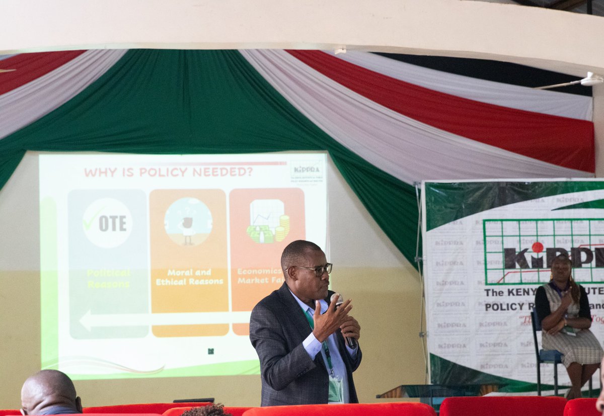 KIPPRA's Ag. Principal Policy Analyst, Joshua Laichena takes the participants through the public policy making process and what it entails at ongoing #KMPUT at Meru University of Science and Technology. #ThinkingPolicyTogether