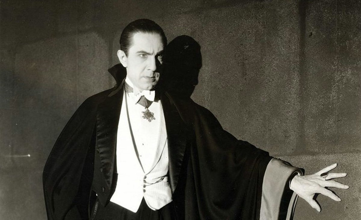 Halloween is just under 6 months away but we're already feeling a bit spooky! 🧛 It's 100 years since Dracula, was performed as a play in Derby. @derbymuseums & @DerbyUni are hosting events to mark the occasion. Places are limited so book now - orlo.uk/wghOT