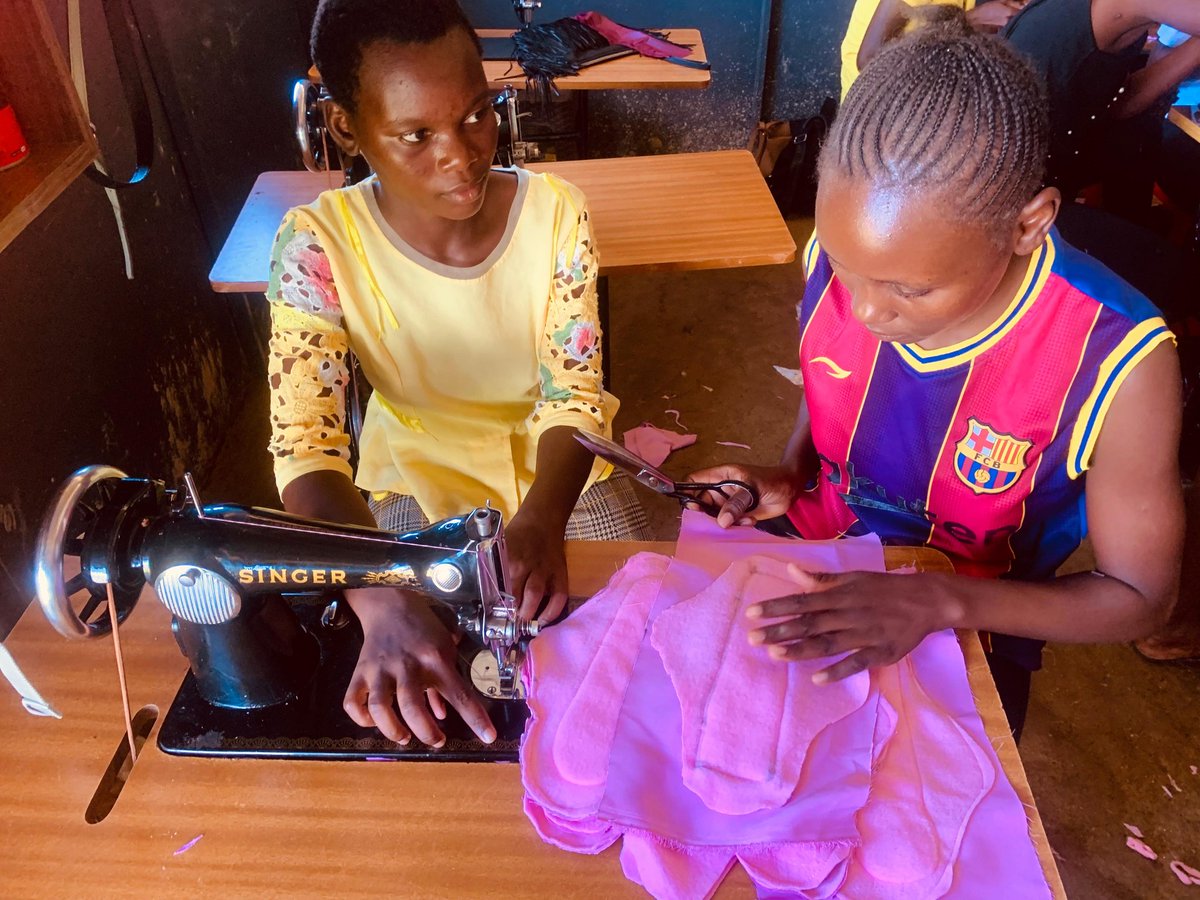 @come_initiative through #Jiajiri project equips young women and mothers with skills on making reusable sanitary towels one stitch at time as a step in ending period poverty and creating sustainable change. #EndPeriodPoverty #ReusableRevolution