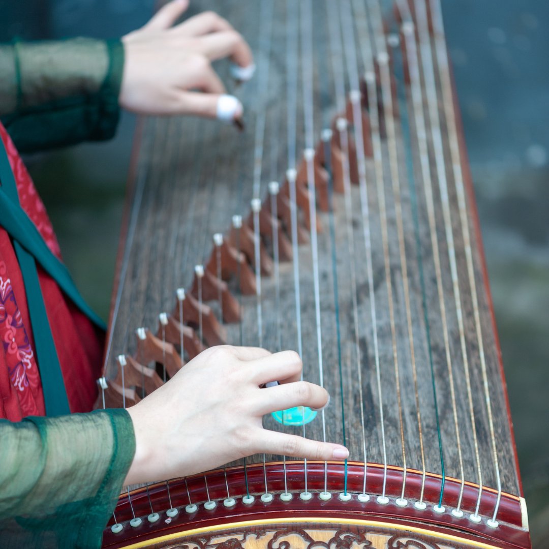 Join Menghua Guan as she plays the Chinese zither (Guzheng): a 21-string plucked instrument with more than 2500 years of history! You and your family will feel transported as you listen to this majestic instrument. Learn more here: bit.ly/cplaanhpi #AANHPI #AAPI