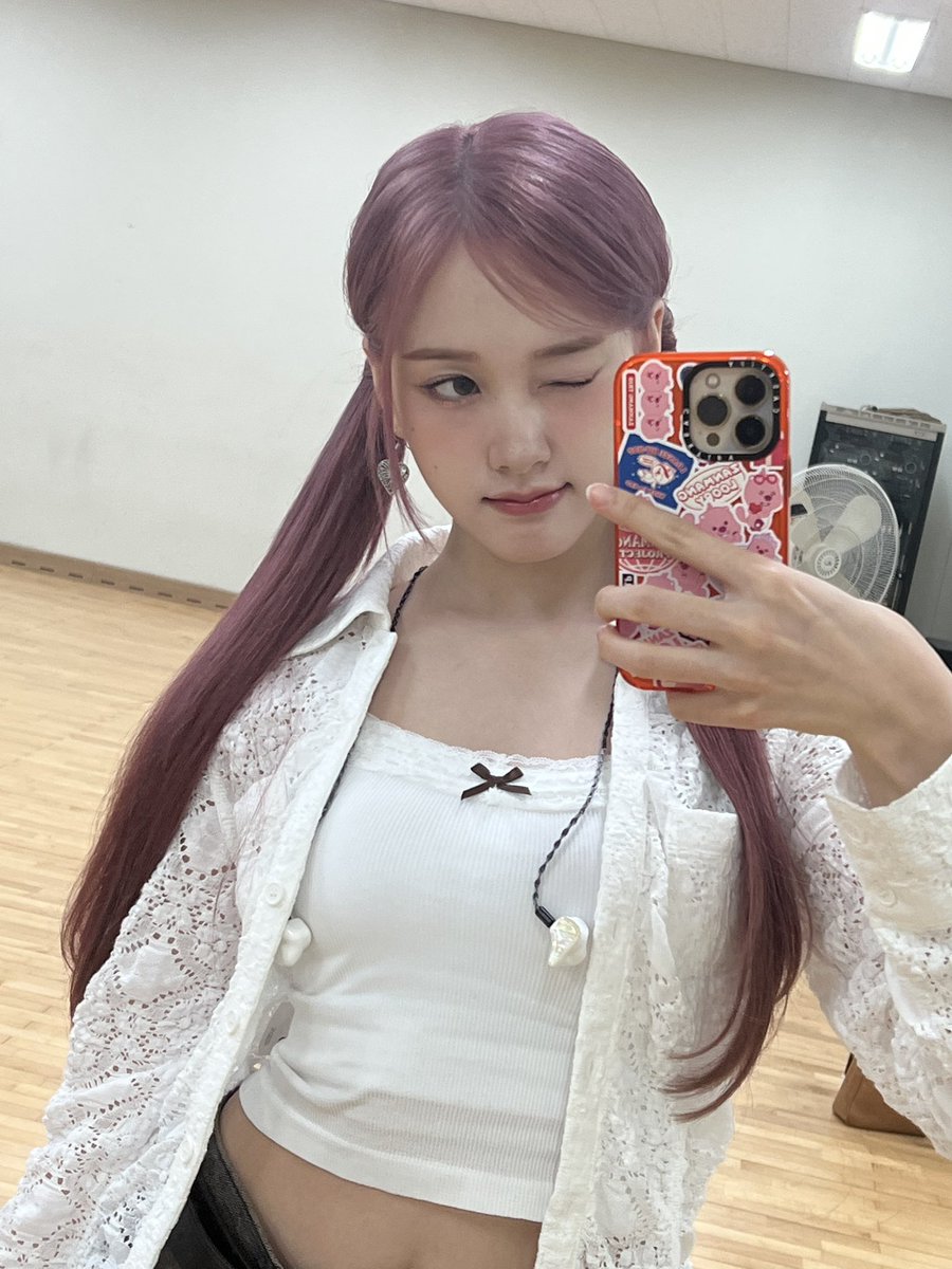 STAYC_talk's tweet photo. 🐶💬
핑머에 양갈래 조합이라🤩🤓

#STAYC #스테이씨 #J #재이 https://t.co/TClM8EYfSZ