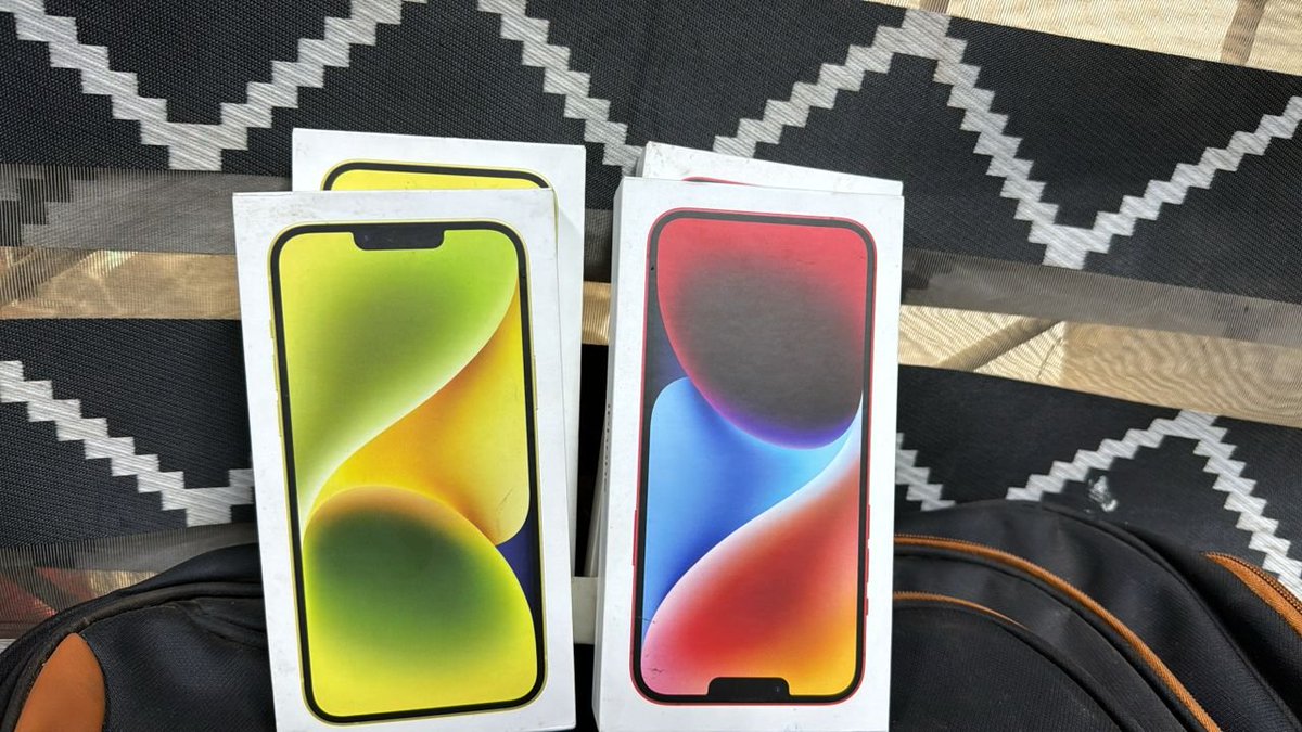 14 plus Verizon clean Storage:128GB Colours: Red and Yellow Locked Available For more quality and reliabile Gadgets: >Follow @atiko_gadgets >Help to Like & Retweet this Post 🙏 #AbujaTwitterFootball #Abuja #Lagosvendor #Unilag #iPhone14 #protest #CybersecurityLevy