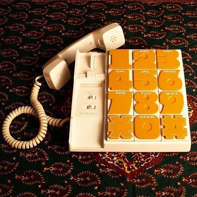 3CC0__'s tweet photo. Radio Shack 43-344A  // Jumbo Desk Phone (1988) https://t.co/rT5q5eUr6N
