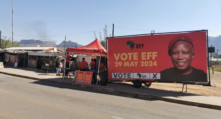 ♦️In Pictures♦️

Motho Mothong in Ward29, 13 and 14, Qwaqwa. Cmsr Busanku and Cmsr Vuyane are skipping no one ensuring the message of the coming Economic Freedom is spread

The 2024 elections will mark the end of poverty, landlessness & darknes

#VoteEFF2024
#MalemaForSAPresident