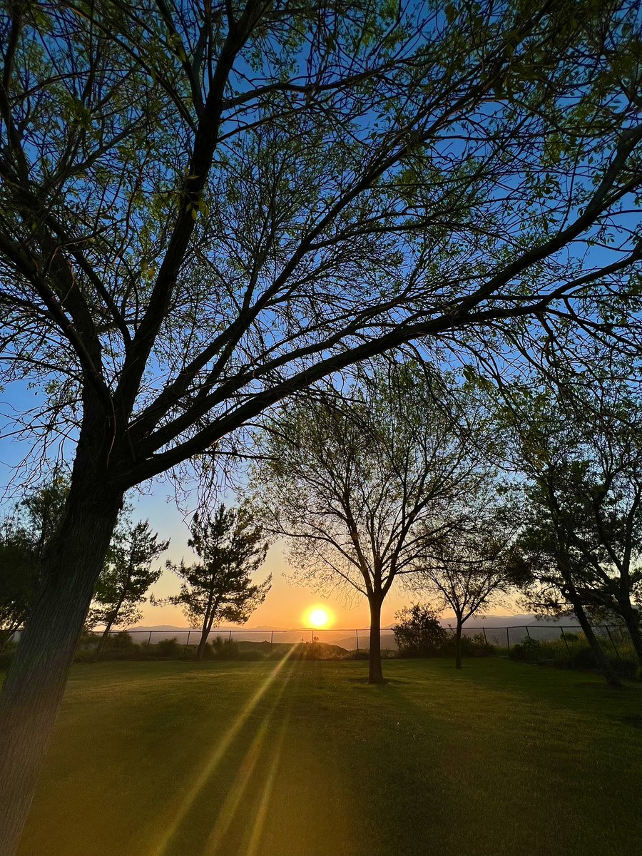 Good Morning From #SoCal!🌞 
#WednesdayMorning #Sunrise  #SunrisePhotography #Spring #Sky #SkyPhotography #May