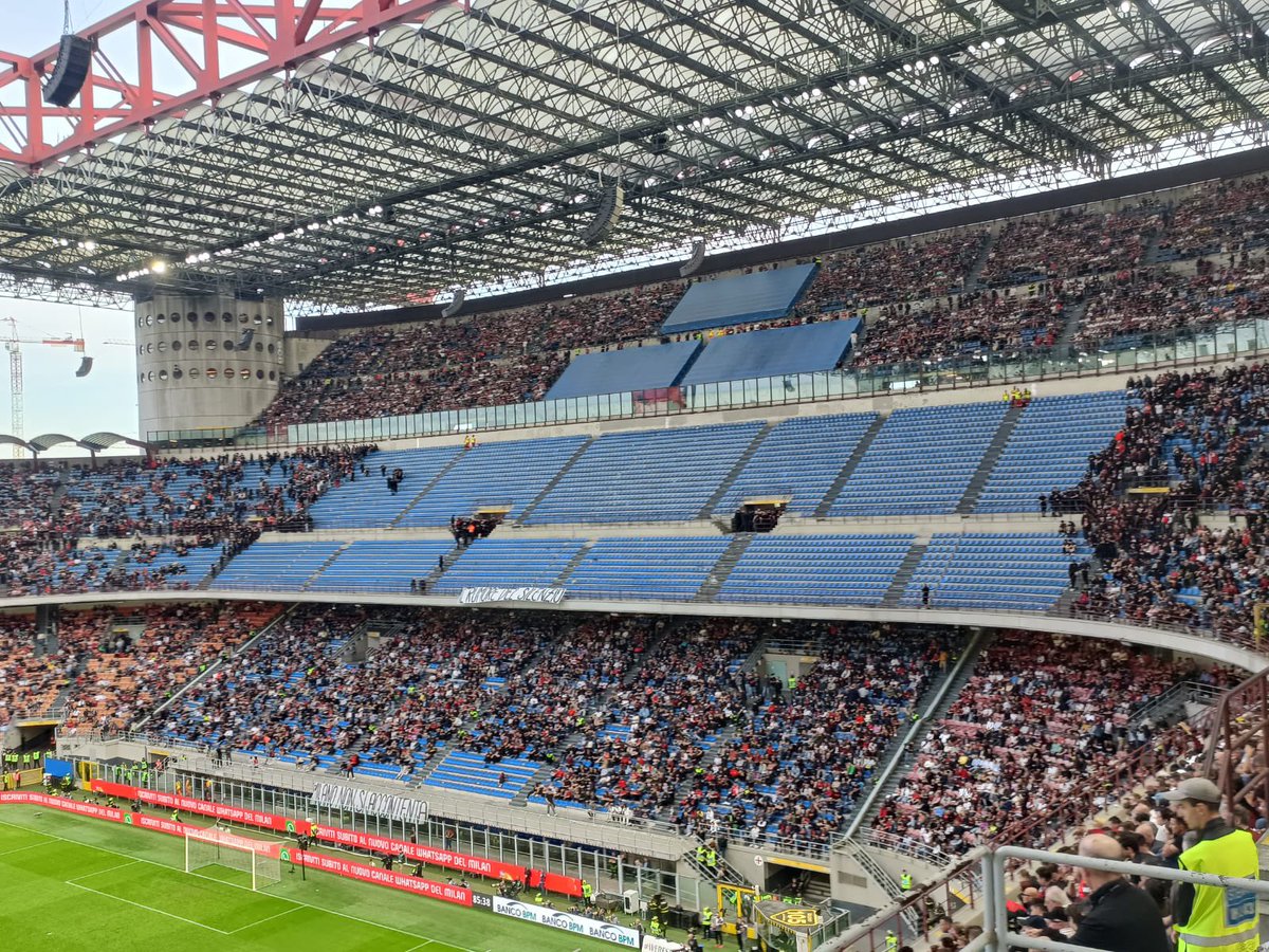 MTibete's tweet photo. 150.000 richieste per assistere ad INTER-Lazio. 

CENTOCINQUANTAMILA RICHIESTE. 

C E N T O C I N Q U A N T A M I L A    
R I C H I E S T E!!!

🖤💙🙌 https://t.co/alwwZtbegD