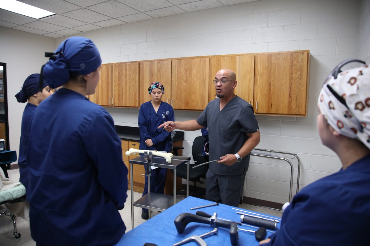 TSTCproud's tweet image. Representatives from @strykercareers visited the Surgical Technology program. Students learned about orthopedic trauma surgery and what they can expect in clinicals. Thank you for your support! #TSTCproud #SurgicalTechnology