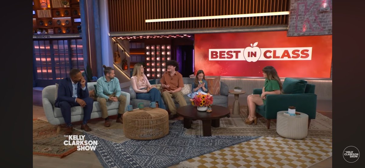 Kudos to our teachers and students on the Kelly Clarkson Show yesterday. A real tribute to the folks that make Portsmouth Schools such a special place.