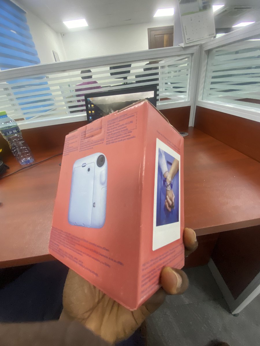 Oskwamzz's tweet photo. Selling this  instax Mini 12

 Price:Ghc1800 

films are inclusive.

Dm here or  WhatsApp me on 0508045747 https://t.co/lCLfdAtctm
