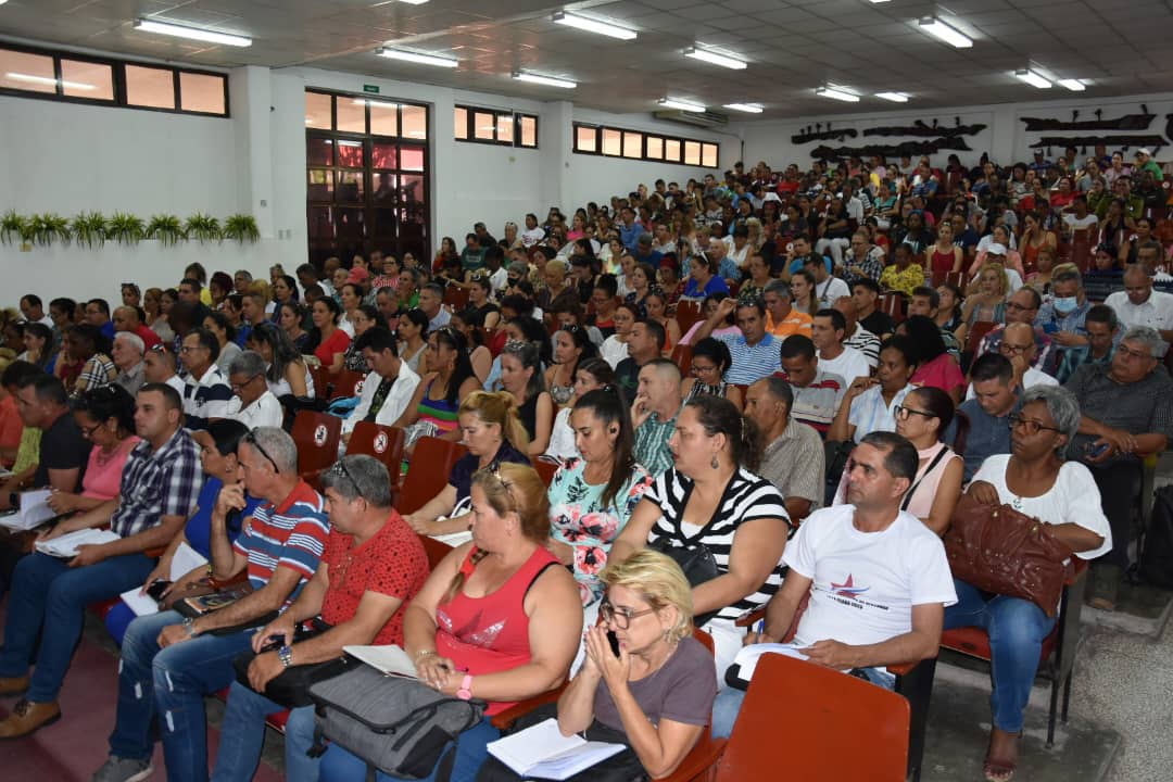 Desde #JuntosPorVillaClara excelente taller sobre buenas prácticas en redes sociales.
#UnidosXCuba 
#MiMóvilEsPatria