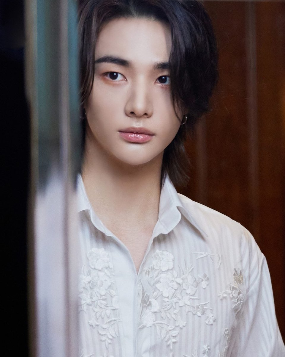 hwang hyunjin