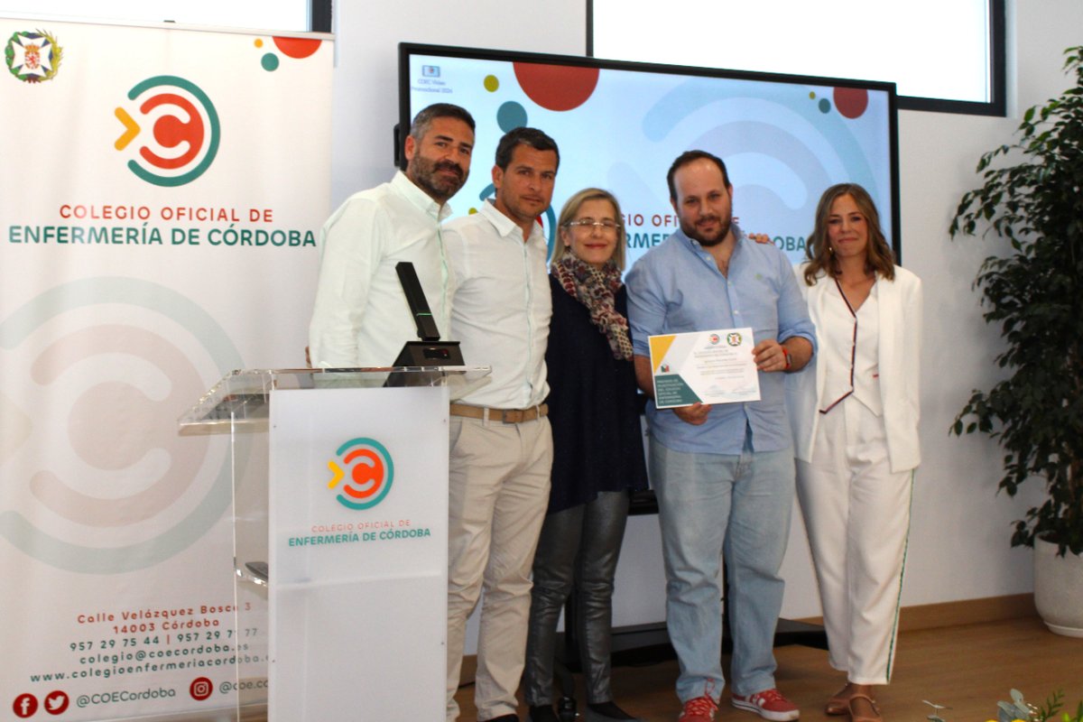 🏅La Unidad de Perfusión del <a href="/HUReinaSofia/">Hospital Universitario Reina Sofía</a> ha sido galardonada con el XXIX Premio de Proyectos de Investigación de Enfermería de <a href="/COECordoba/">Colegio de Enfermería de Córdoba</a>, gracias a su estudio ‘Interacción de la Circulación Extracorpórea con la degradación del glucocálix endotelial y enolasa’. ¡Enhorabuena!
