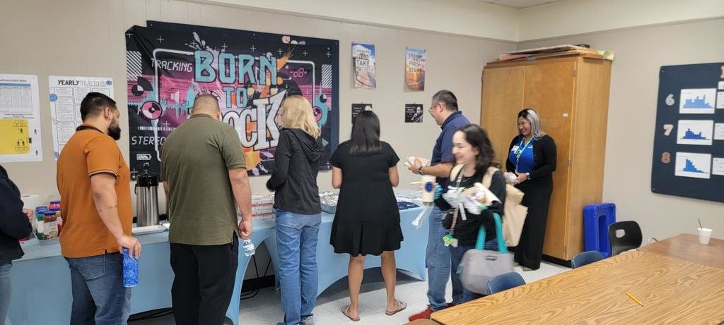 A huge THANK YOU to Security First Credit Union for providing breakfast tacos and donuts to our AMAZING teachers! Another day celebrating them during Teacher Appreciation Week! @MySFCU @securityfirstcu