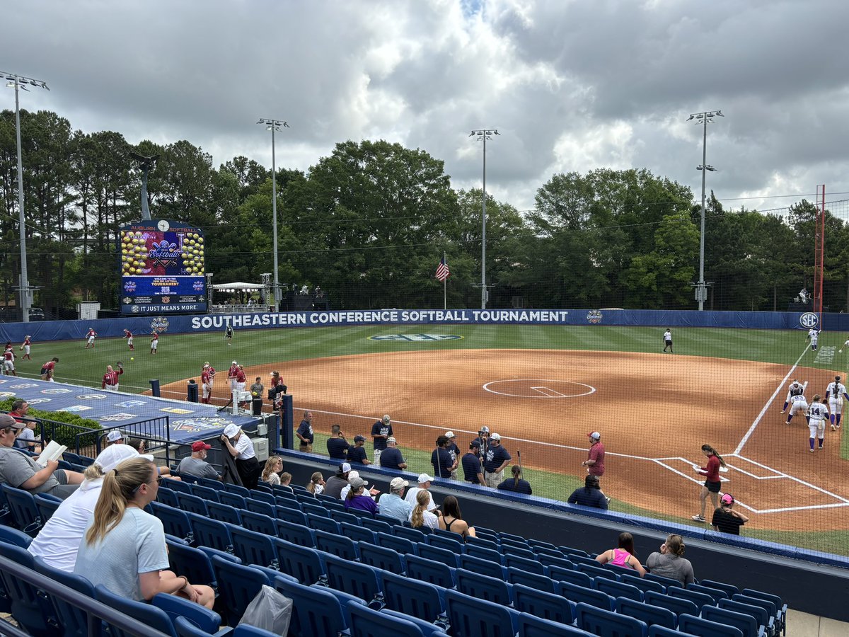 📍Jane B. Moore Field SEC 🥎 tournament time is here! No. 9 seed Alabama takes on No. 8 LSU in half an hour. Then Auburn takes their home field against Georgia at 4 p.m. We’ll have it all for you today on @wsfa12news at 6 & 10!