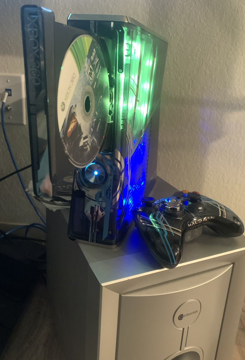 If you #dontgiveup on your #dreams you’ll be surprised what #youcanachieve

The 360 was a mod for my best friend that is gaming from the big chair in the sky 🫡🎮

#create #inspire #art #modify #custom #xbox  #casemod #leds #haloinfinite #legendsneverdie #respawn #rip #haloghost