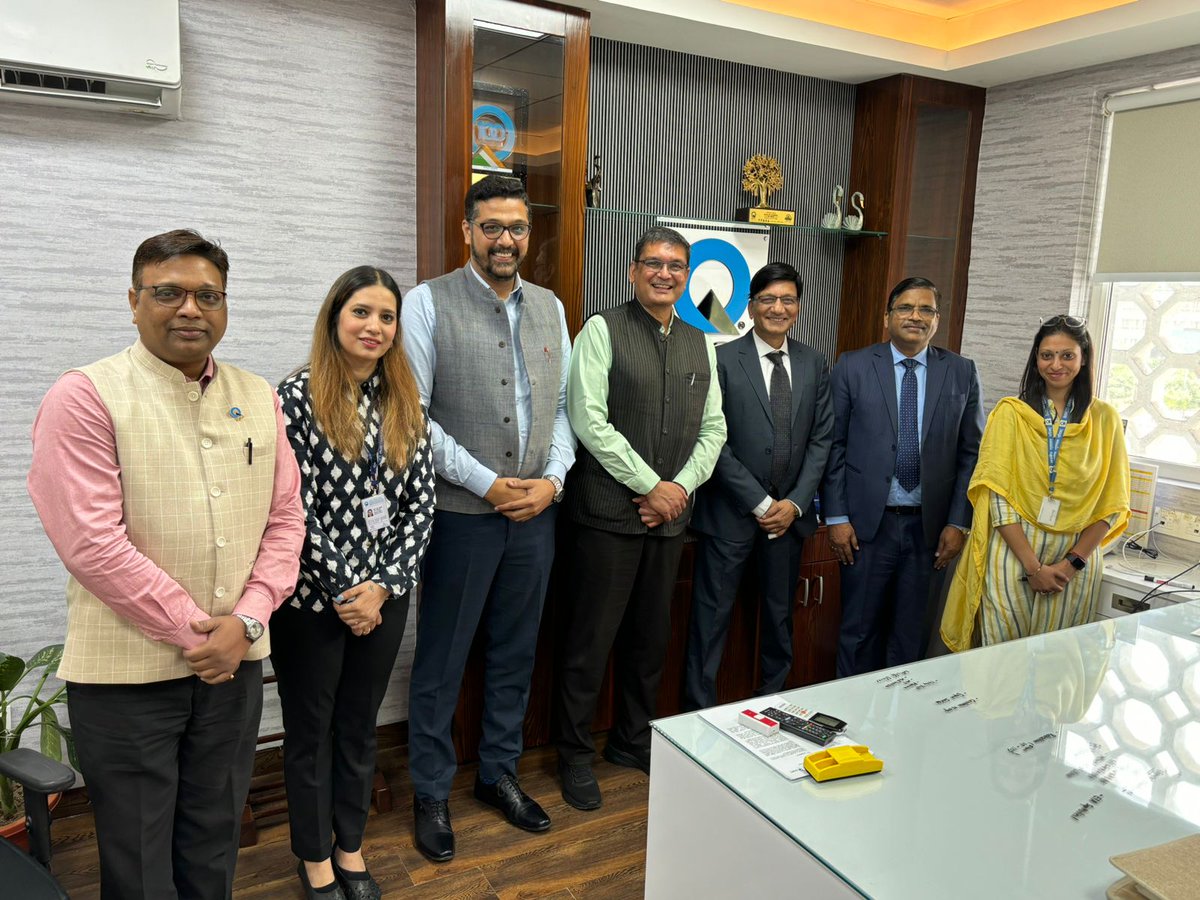 QualityCouncil's tweet photo. Joining forces for a brighter tomorrow! @NBQP_QCI  and the @NSCsafety unite to champion quality and safety for India's youth—the leaders of tomorrow. This MoU underscores the importance of quality and safety in every facet of life, paving the way for a 'Quality Bharat, Viksit Bharat' vision. 

#MOUSigning #collaboration #QualityMatters 

@jaxayshah
@DPIITGoI 
@ct_kannan 
@DrARaj1 
@tweetmohitsingh