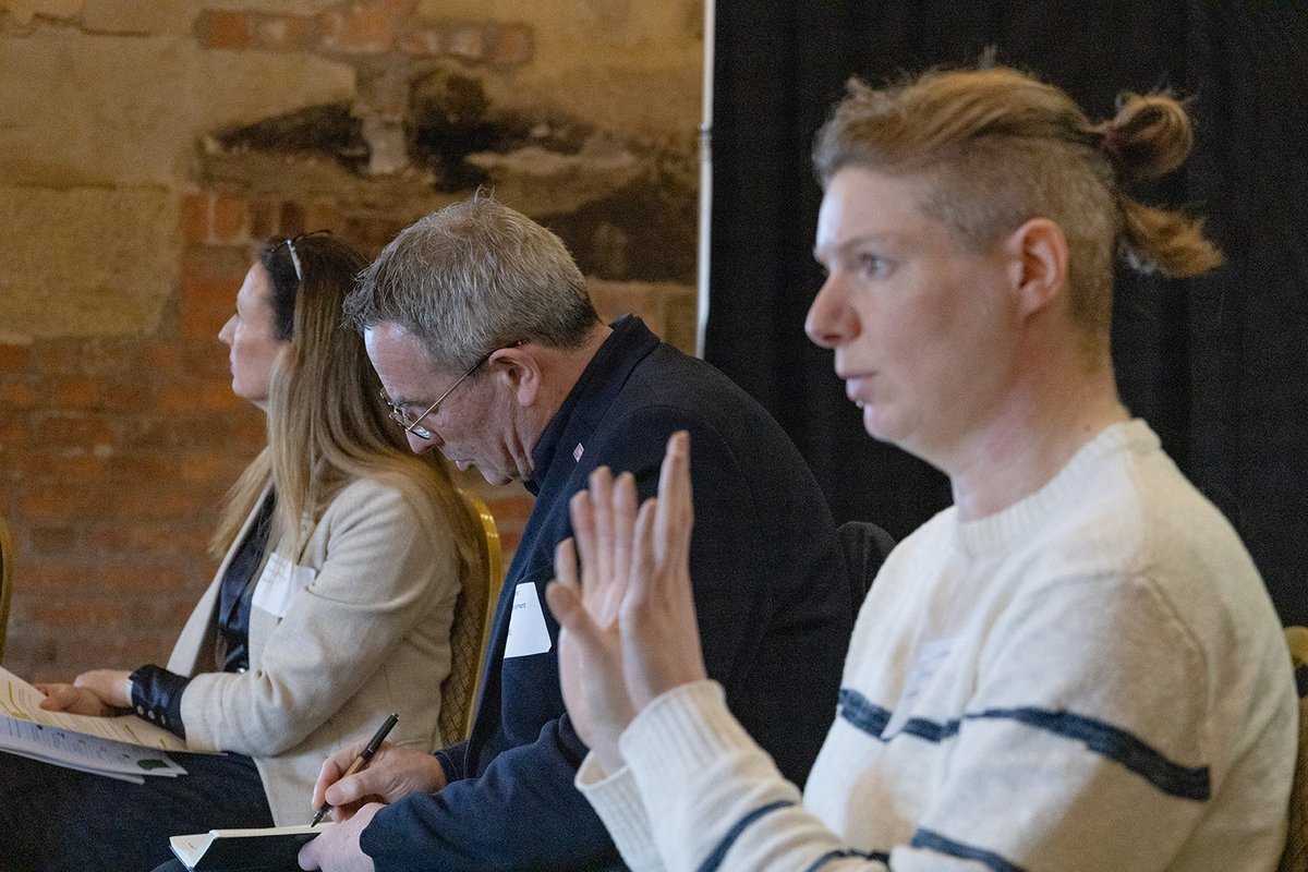 🎤 It was fantastic to hear from @DatesandGroup, @bridge_group, @GoodEmpCharter and @GMLivingWage on what employers can do to promote financial inclusion at our conference in March. 👉 You can read Datesand's advice for boosting financial wellbeing at: gmpovertyaction.org/what-can-emplo…