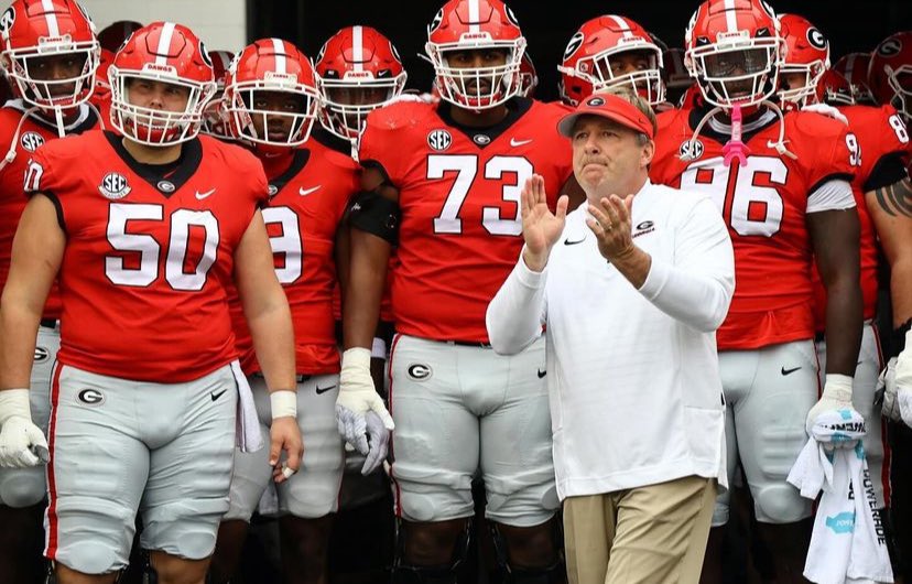 Blessed to say that I have received my first SEC offer to the University of Georgia! #godawg@CoachDee_UGA @KirbySmartUGA @CHawk_4 @Tiller_Football @adamgorney @BrandonHuffman @ChadSimmons_ @GregBiggins @Rivals_Jeff @BlairAngulo @RivalsFriedman @247recruiting @On3Recruits @JedMay_