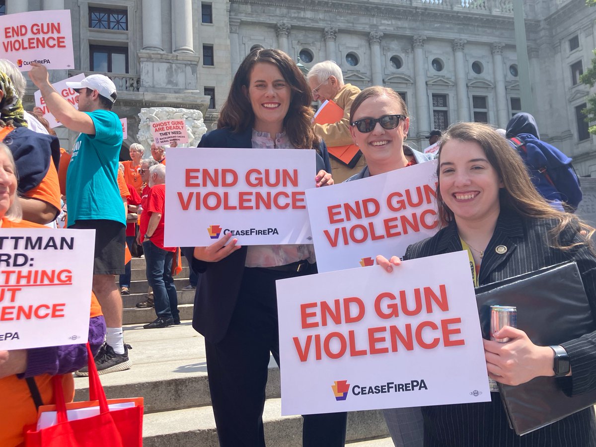 I’m disappointed that the House failed to pass 2 commonsense gun control measures yesterday, to ban tools like bump stocks & to modernize records of gun sales. But I’m not discouraged. I’ll continue to support legislation to help end gun violence and keep our communities safe. 🧵