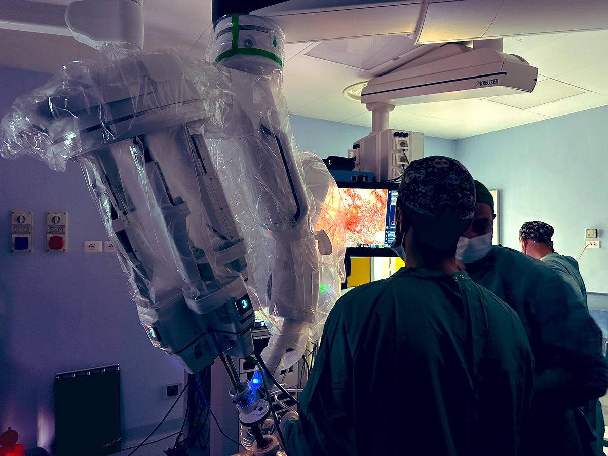 Dr. Gianluca Spena (@gianlucaspena) on Twitter photo Proud to announce Italy's first surgery with Da Vinci Single Port robot at National Cancer Institute of Naples “Pascale”, led by Prof. Sisto Perdoná. 🇮🇹
Thanks to Prof. <a href="/ricautor/">Riccardo Autorino MD PhD FACS</a> for guidance. Thrilled to be part of the team pioneering this tech! 🤖#medicalinnovation Proud to announce Italy's first surgery with Da Vinci Single Port robot at National Cancer Institute of Naples “Pascale”, led by Prof. Sisto Perdoná. 🇮🇹
Thanks to Prof. <a href="/ricautor/">Riccardo Autorino MD PhD FACS</a> for guidance. Thrilled to be part of the team pioneering this tech! 🤖#medicalinnovation