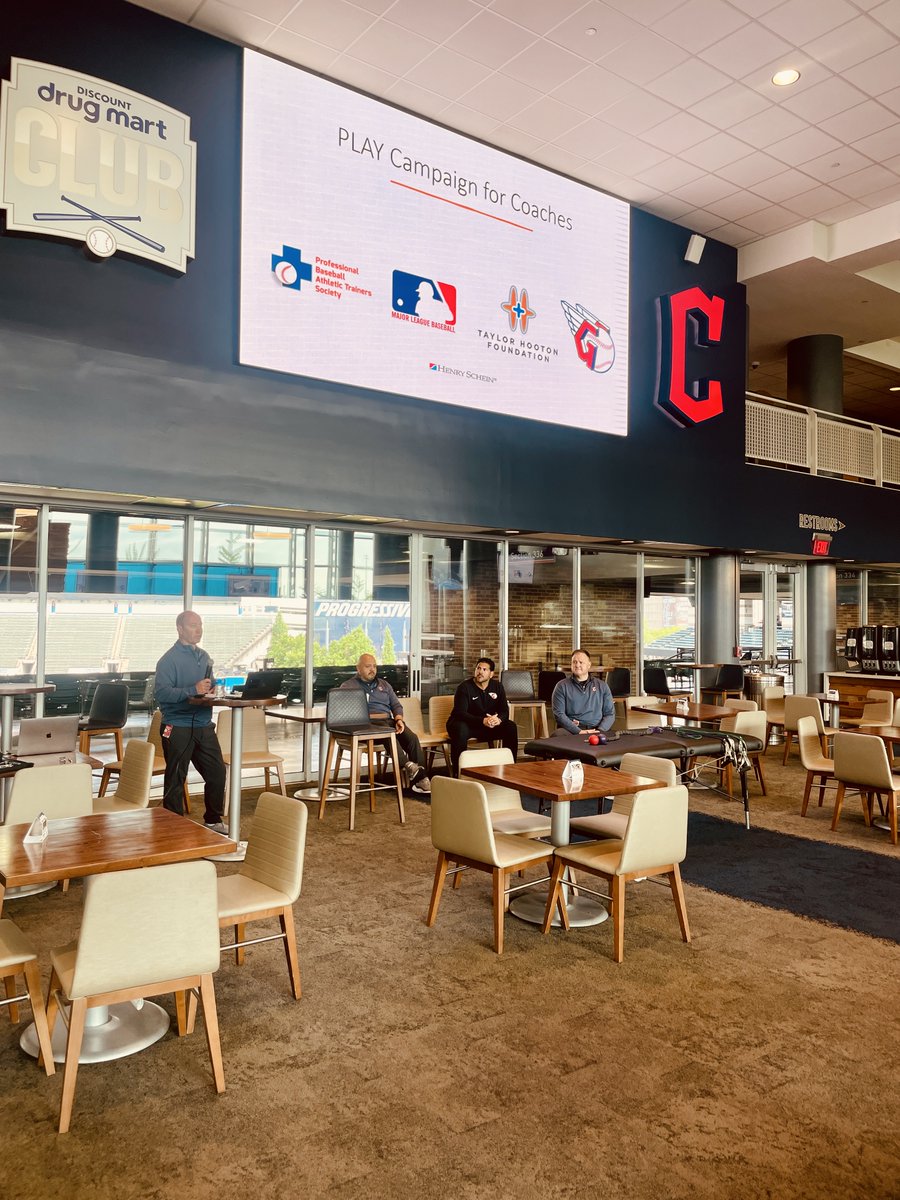 A huge thanks to @CLEInspires, @CleGuardians, @TheTHF and @HScheinMedical for helping us kick off our first PLAY Campaign event of the summer in #Cleveland yesterday! We had the awesome opportunity to educate local youth baseball coaches in the Cleveland area.